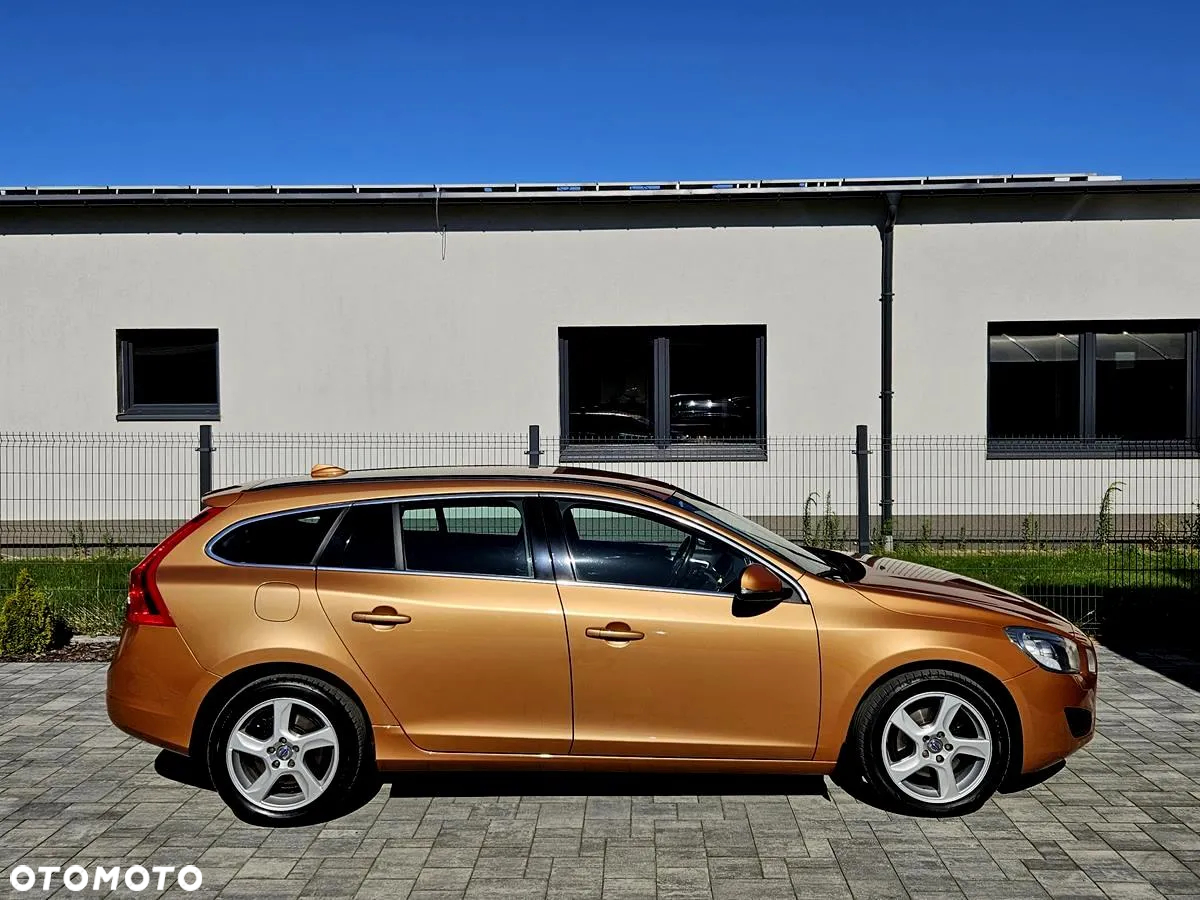 Volvo V60 D3 Summum - 13