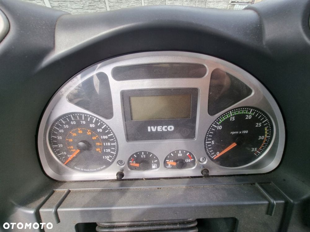 IVECO EUROCARGO 120E24 02-08 r. 5,9 D LICZNIK ZEGARY 504101675 EU * - 1