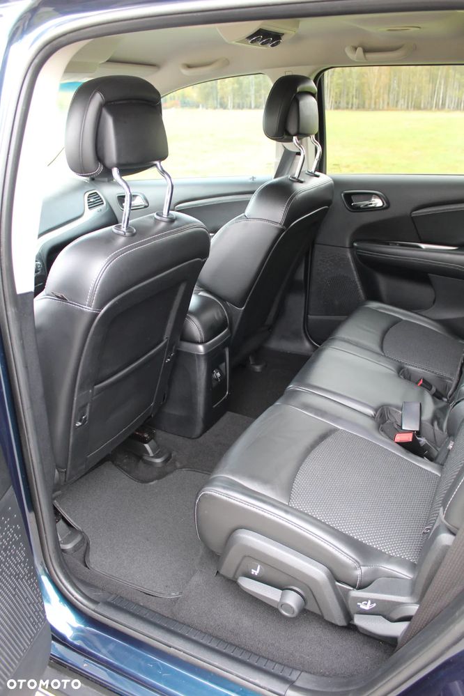 Dodge Journey - 12