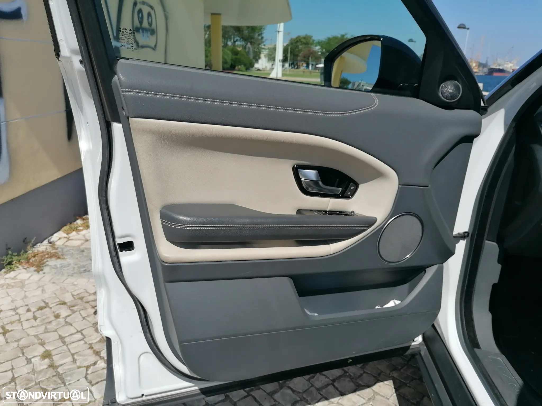 Land Rover Range Rover Evoque 2.0 eD4 Pure - 11
