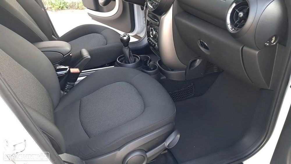 MINI Countryman Cooper D ALL4 - 24