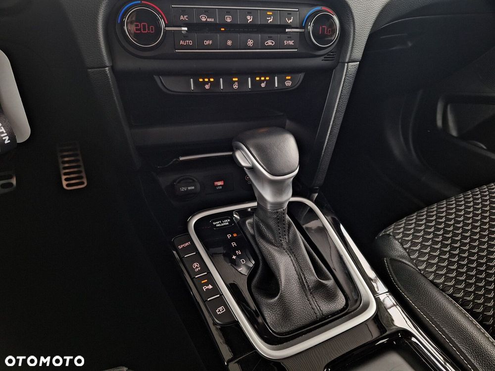 Kia Ceed 1.5 T-GDI Business Line DCT - 27