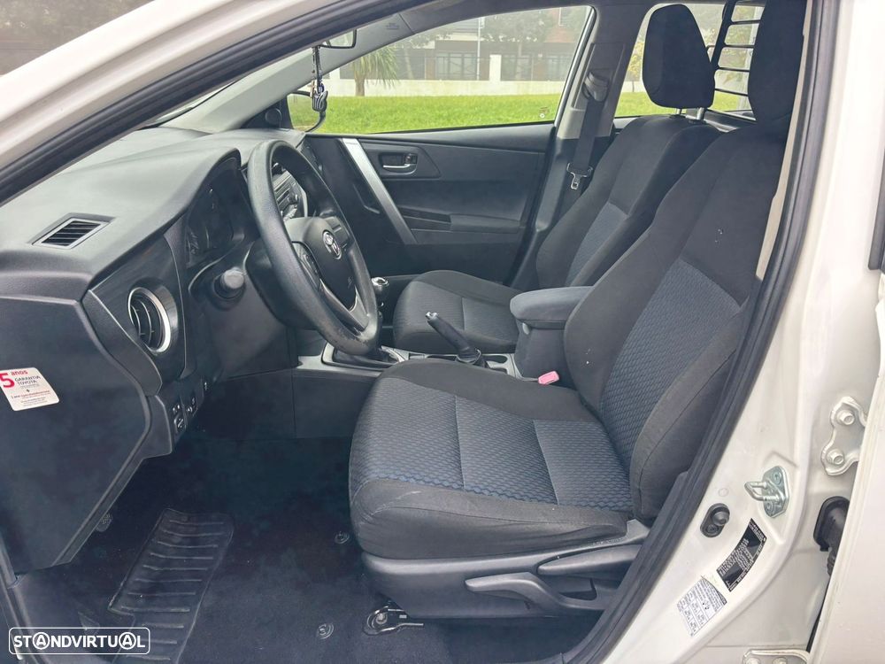 Toyota Auris 1.4 D-4D +AC - 22