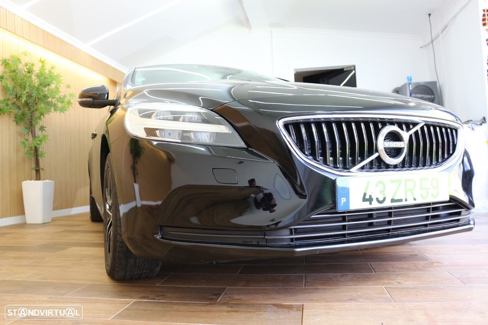 Volvo V40 2.0 D3 Momentum - 11