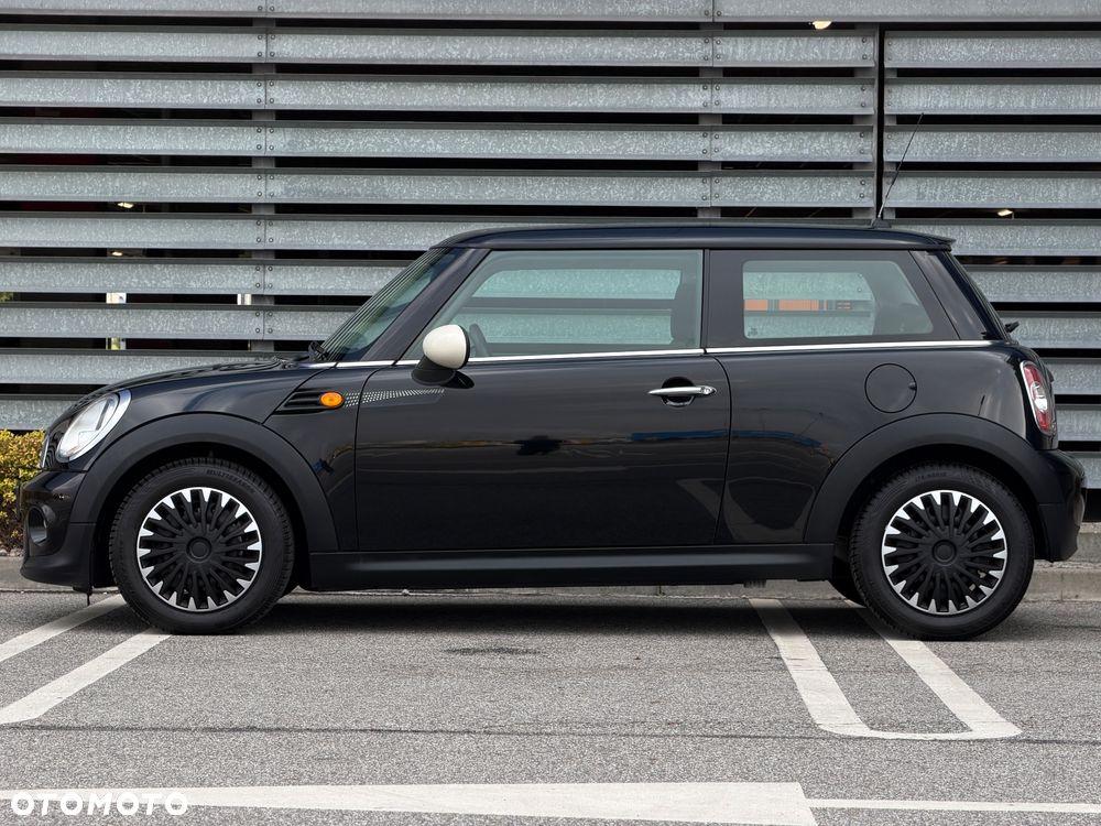 MINI ONE - 3