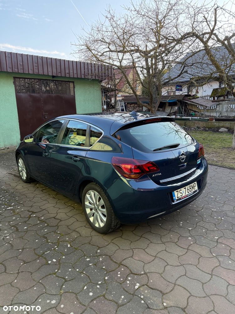 Opel Astra 1.3 CDTI Cosmo ecoFLEX - 4