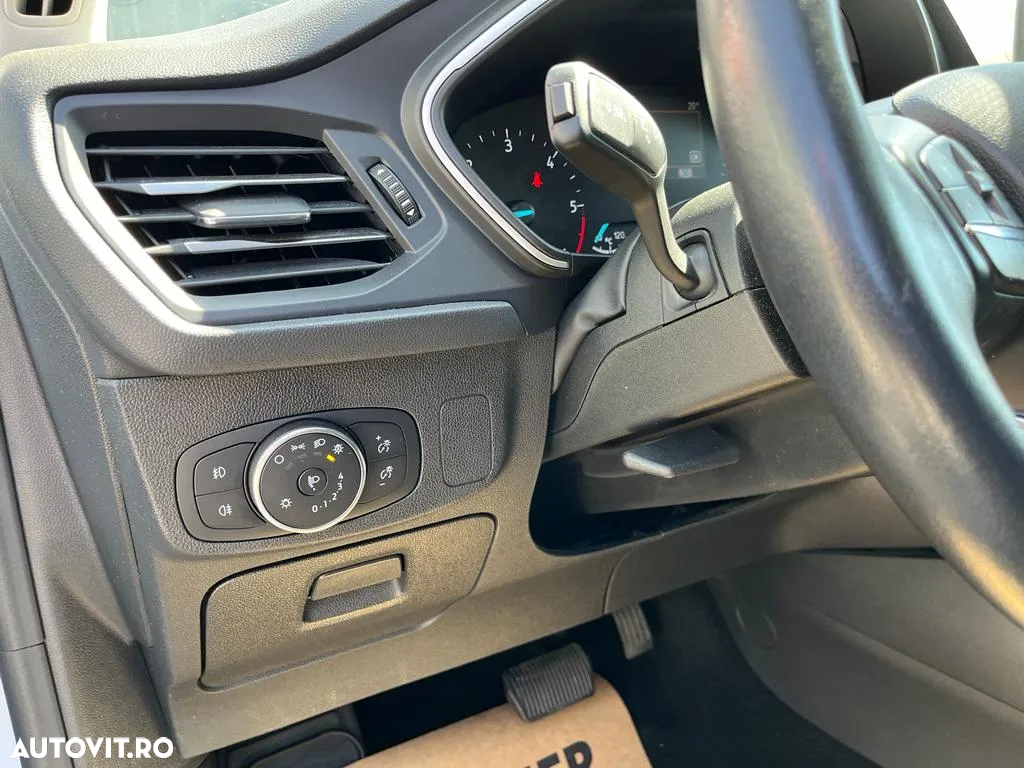 Ford Focus 2.0 EcoBlue Start-Stopp-System Aut. TITANIUM X - 12
