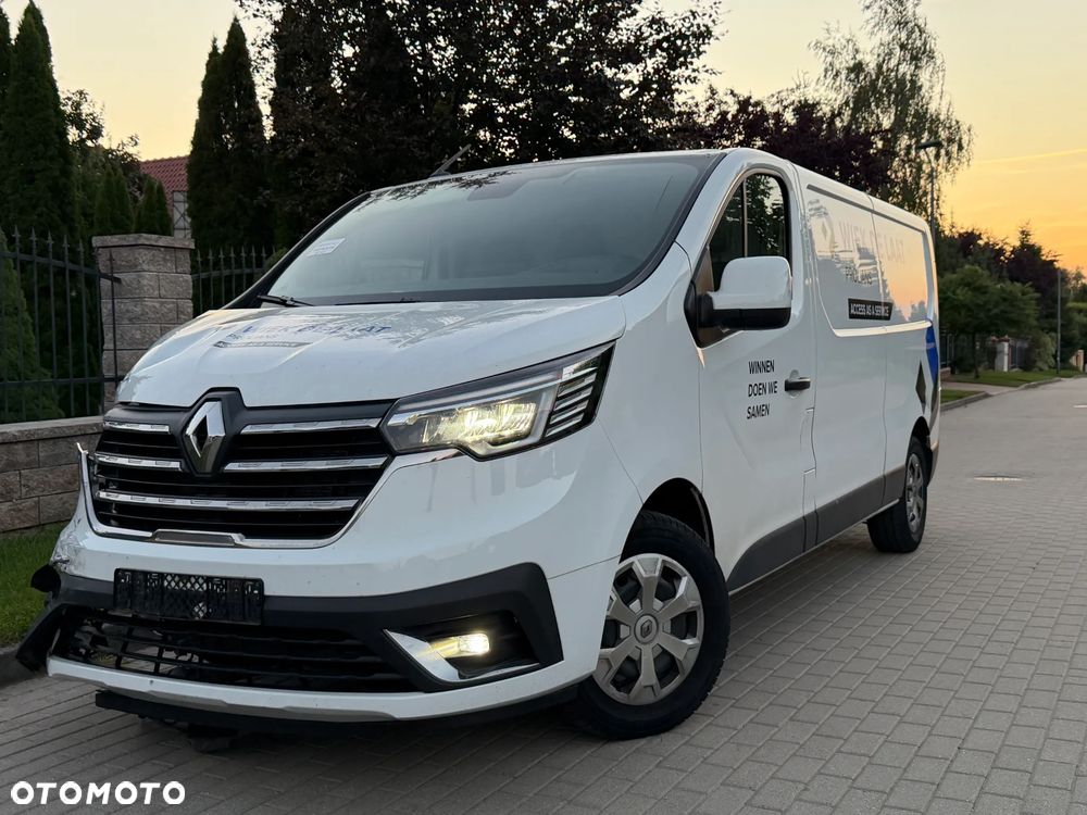 Renault TRAFIC - 2