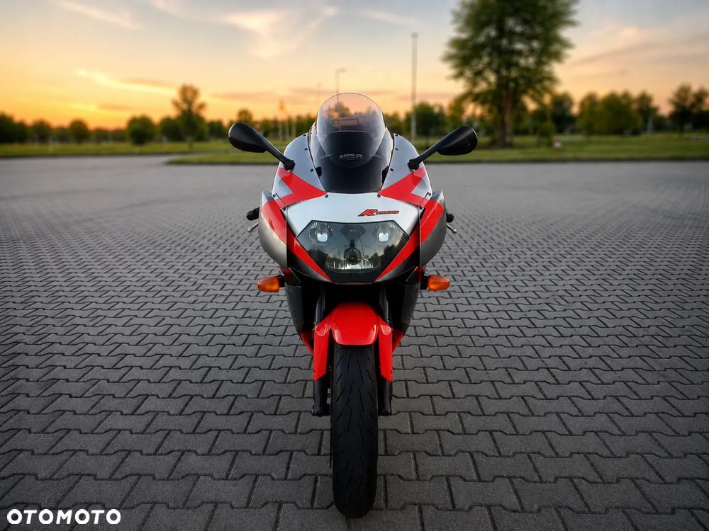 Aprilia RSV - 4