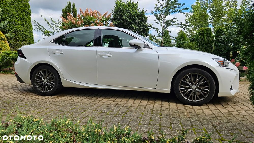 Lexus IS 200t Elegance - 4