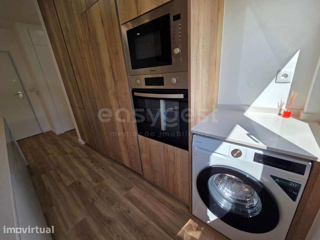 Belíssimo Apartamento t1, sito na Torre da Mariinha - Grande imagem: 5/18