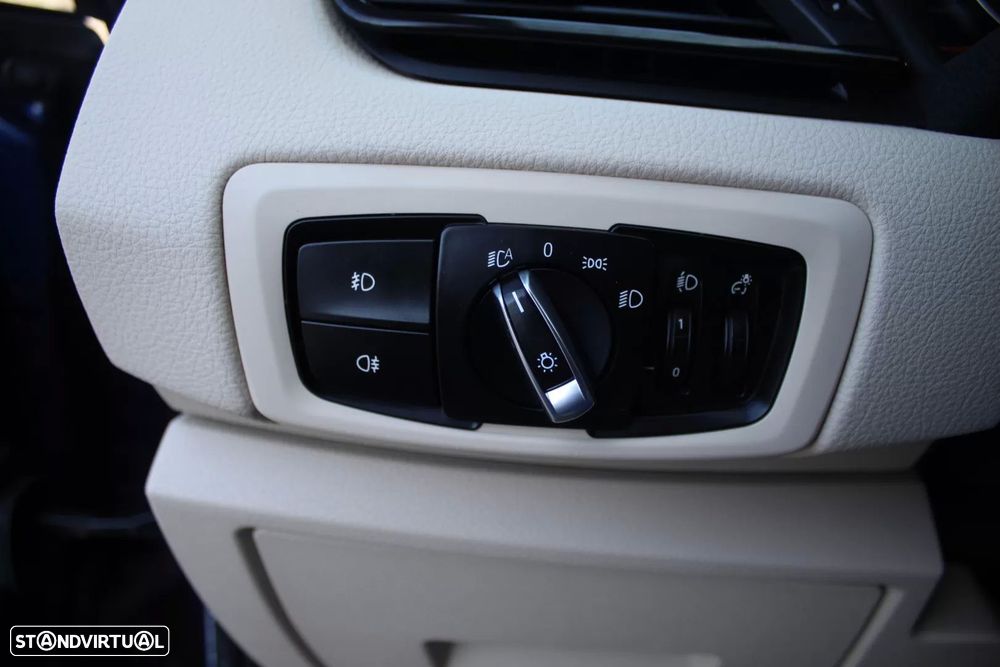 BMW 225xe Active Tourer Line Luxury - 19