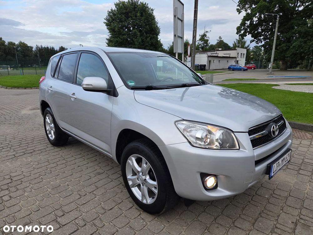 Toyota RAV4 2.0 VVT-i Premium - 8