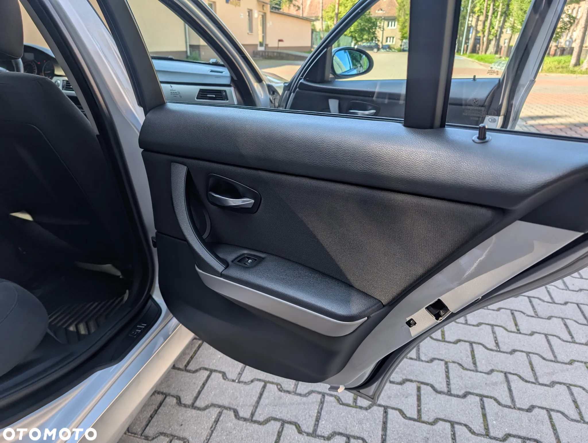 BMW Seria 3 318i Touring - 20