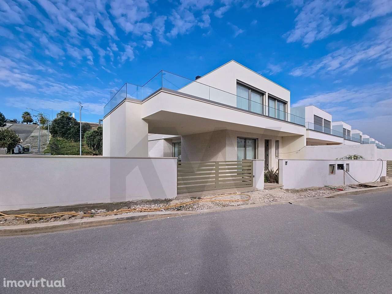 Moradias de Luxo Junto ao Muro da Real Estrada D. Maria I - Grande imagem: 3/33