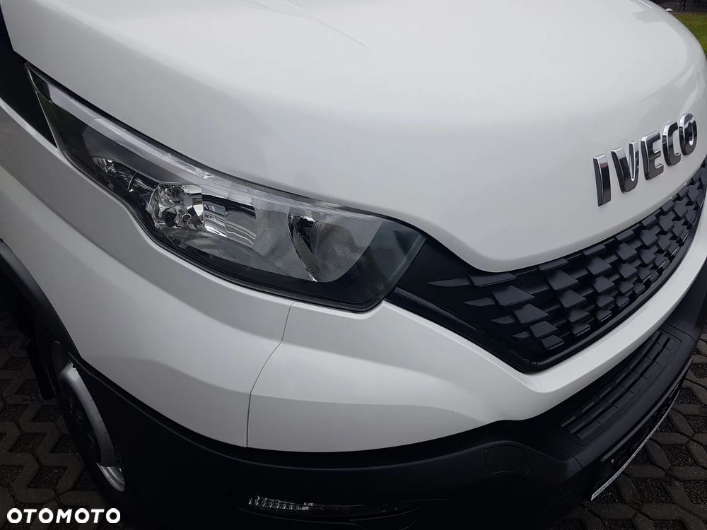 Iveco DAILY KONTENER NISKOPODŁOGOWY 4,44x2,23x2,42 SKLEP FOODTRUCK BAR KLIMA KONIOWÓZ KAMPER - 30
