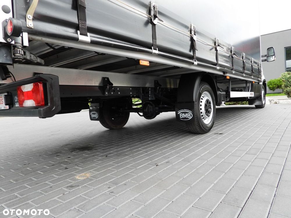 Iveco DAILY 35S18 PLANDEKA 10 PALET WEBASTO TEMPOMAT NAWIGACJA LEDY KLIMATYZACJA  180KM - 16