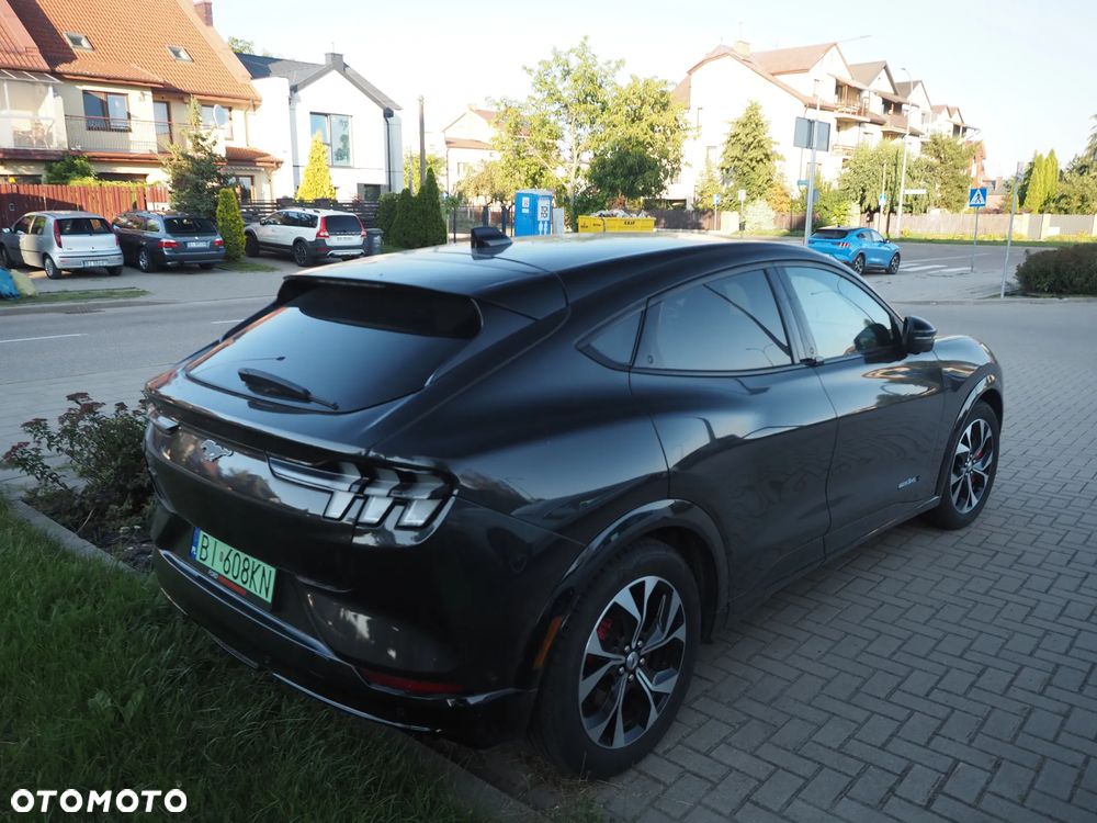 Ford Mustang Mach-E AWD PREMIUM - 3