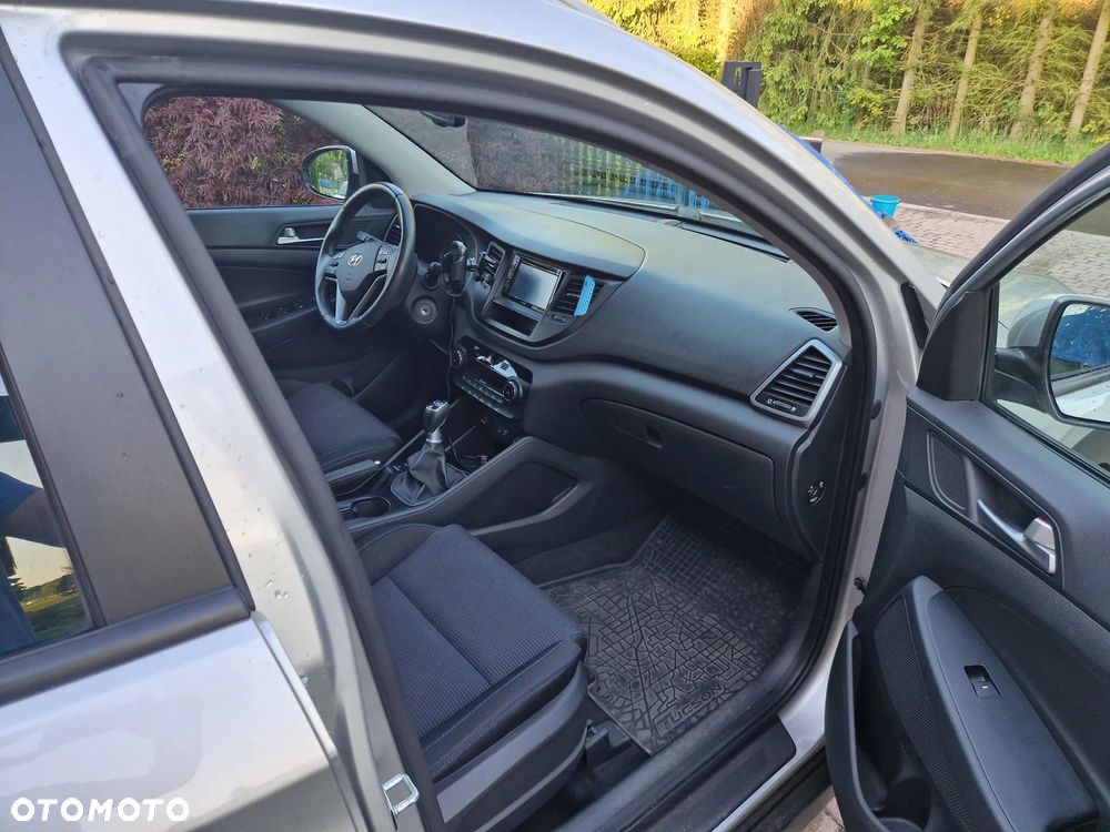 Hyundai Tucson 1.6 GDI BlueDrive Comfort 2WD - 5