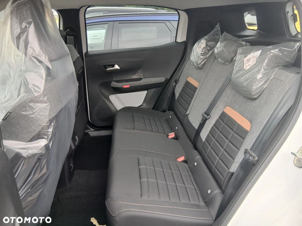 Citroën C3 Aircross 1.2 mHEV Plus S&S eDCT6 - 6
