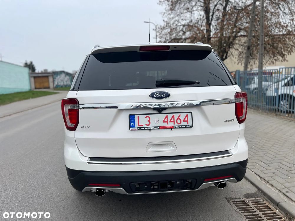 Ford Explorer EcoBoost Plug-in Hybrid ST-LINE - 23
