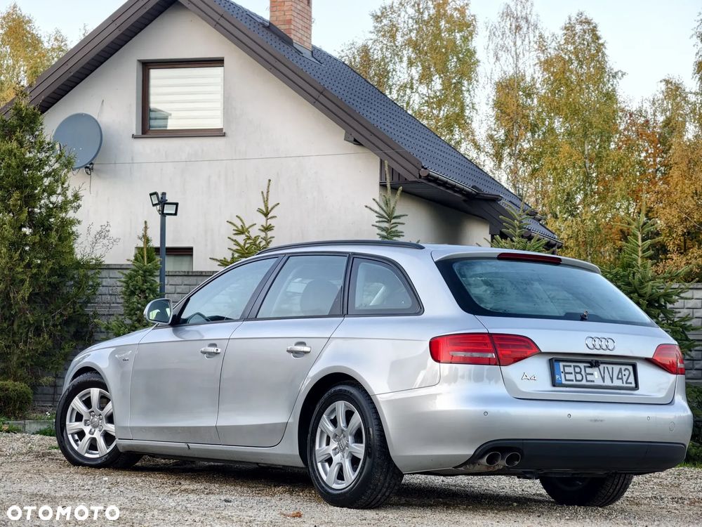 Audi A4 Avant 2010 photo 4