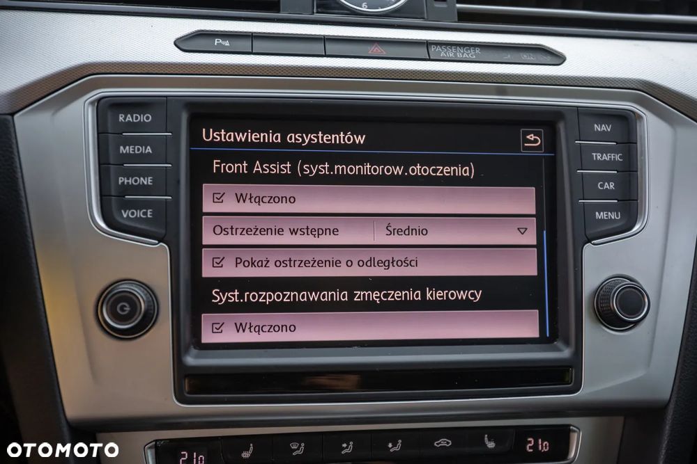 Volkswagen Passat Variant 2.0 TDI SCR DSG - 30