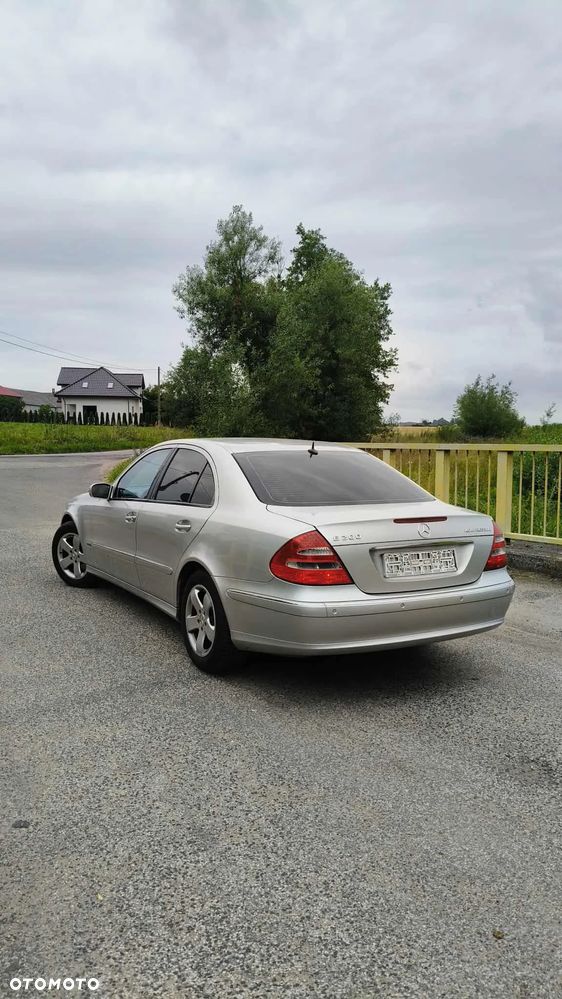 Mercedes-Benz Klasa E 200 Kompressor T Avantgarde - 3