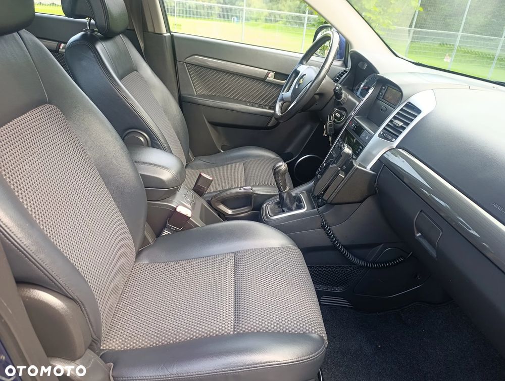 Chevrolet Captiva - 19