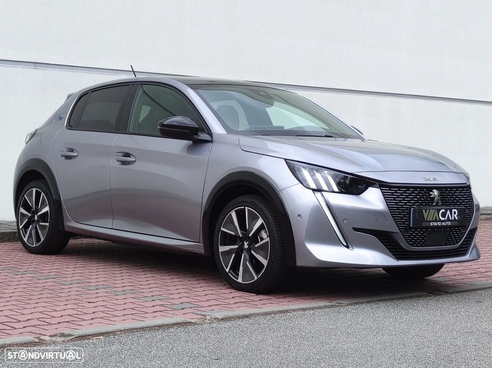 Peugeot e-208 GT - 9