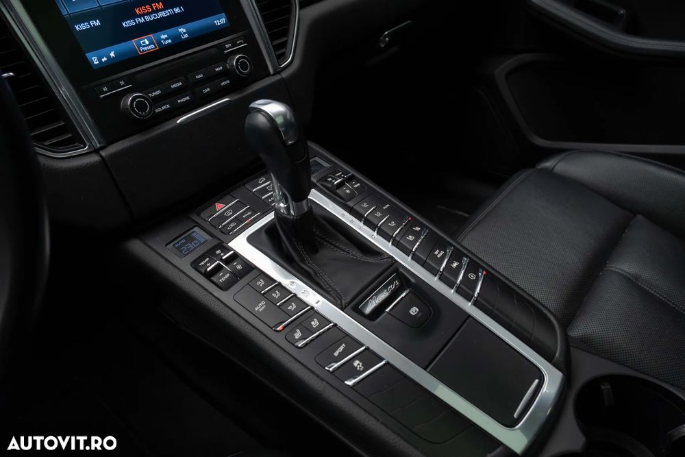 PORSCHE Macan 2016 — imagine 18