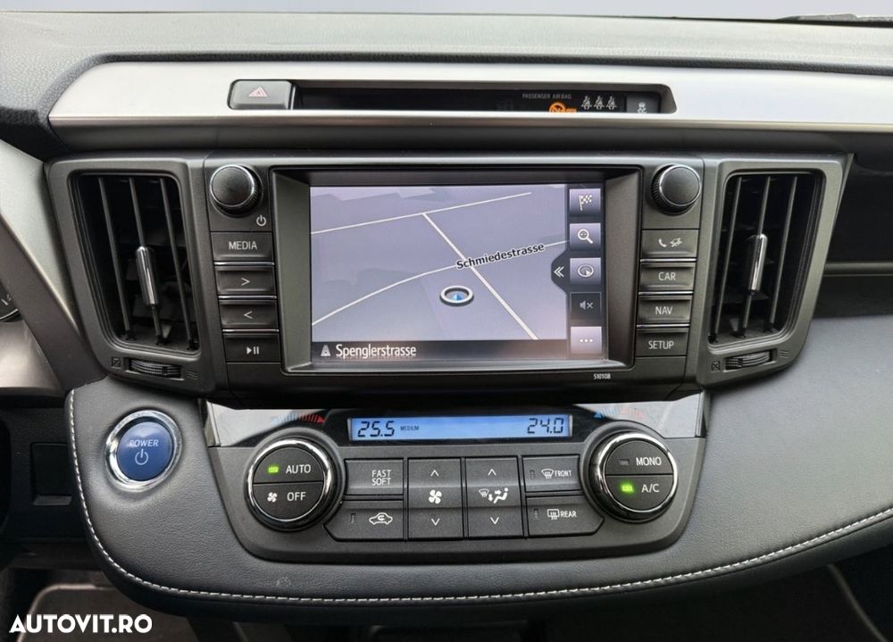 Toyota RAV4 2.5 4x2 Team Deutschland - 15