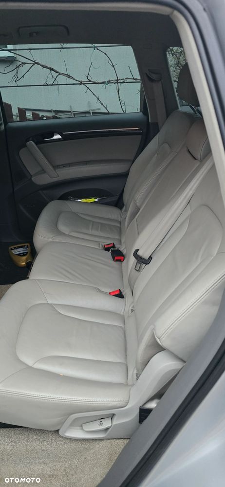 Audi Q7 - 11