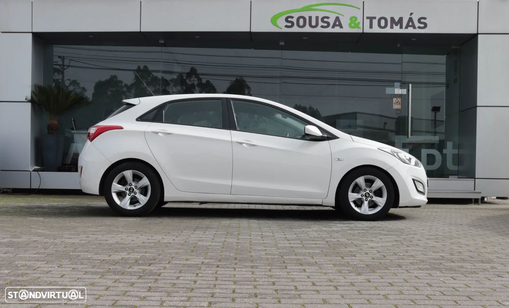 Hyundai i30 1.6 CRDI Blue Comfort - 5