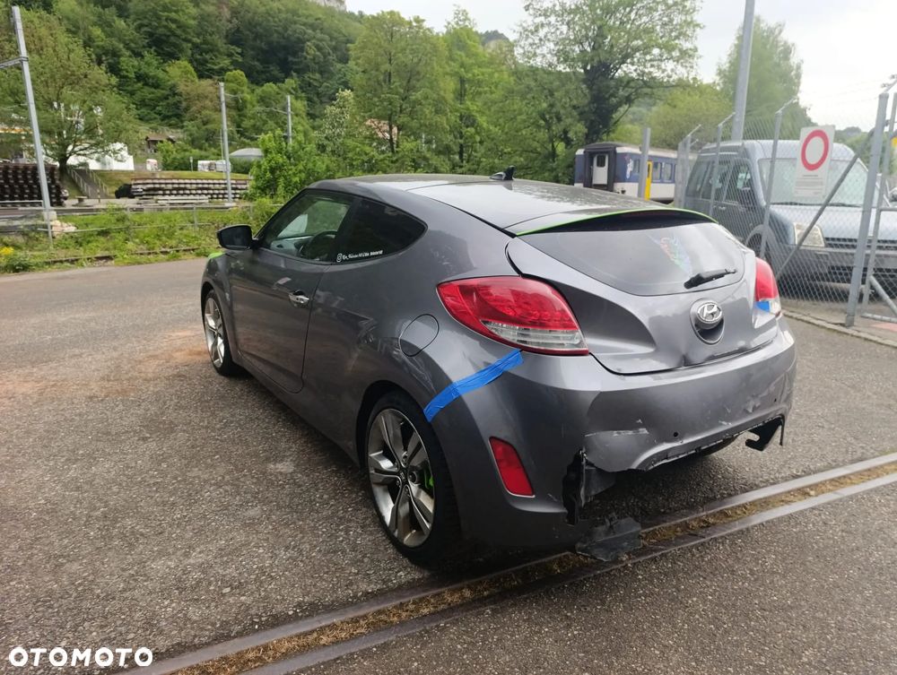 Hyundai Veloster 1.6 Style - 1