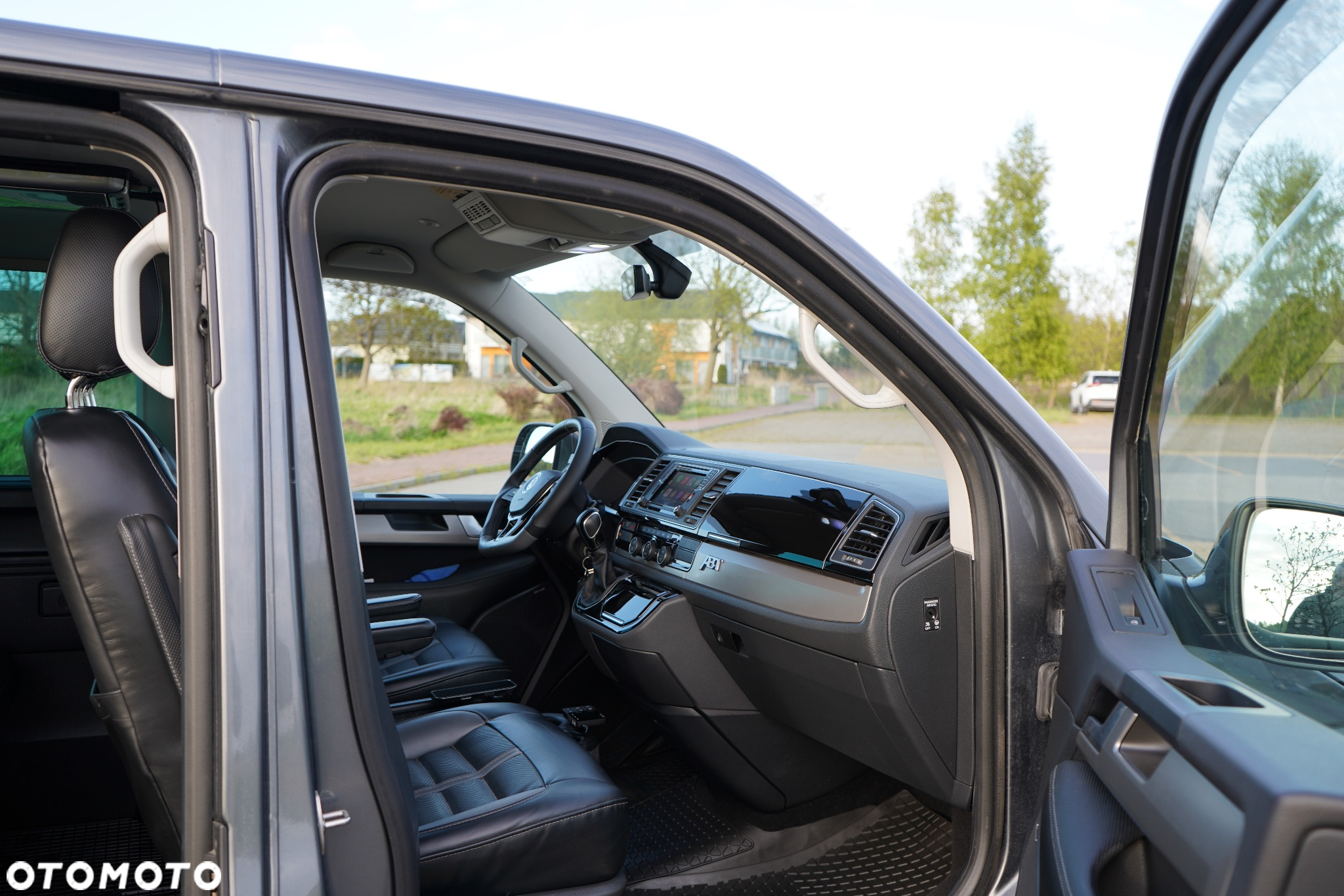 Volkswagen Caravelle 2.0 TDI L2 Highline DSG - 13