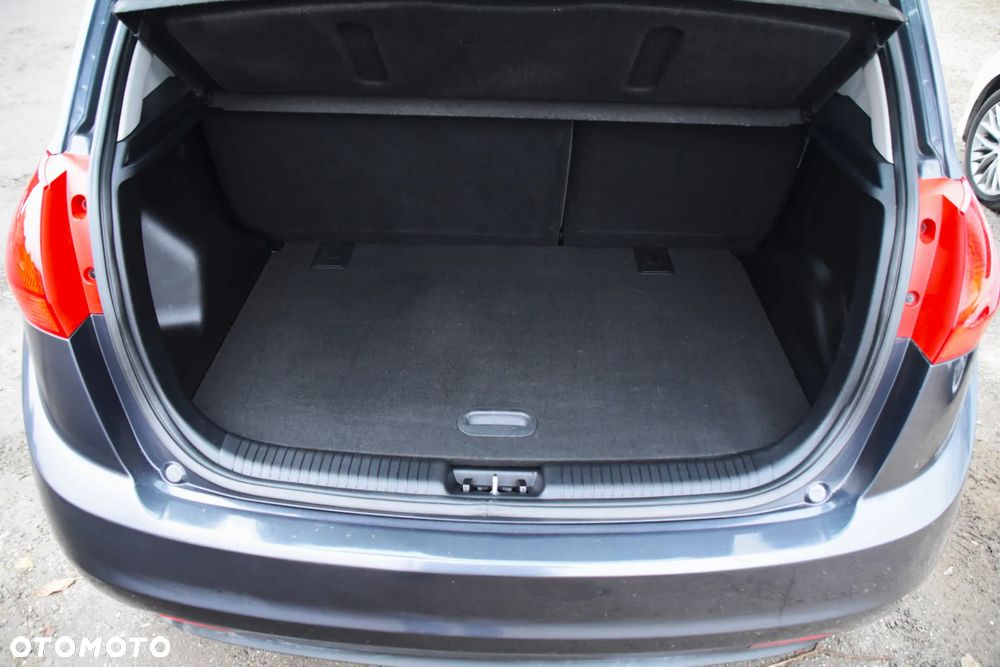 Kia Venga 1.6 CVVT Spirit - 20