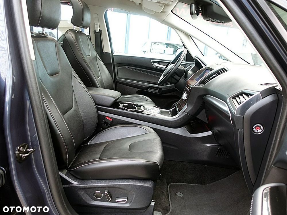 Ford S-Max - 12
