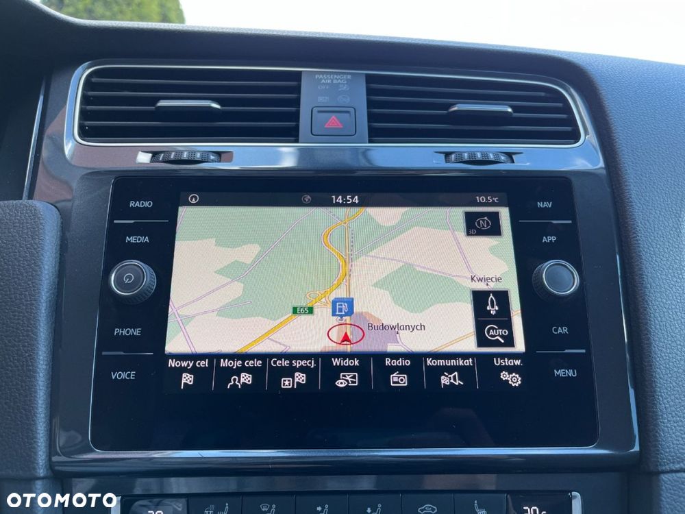 Volkswagen Golf Variant 2.0 TDI SCR Highline - 19