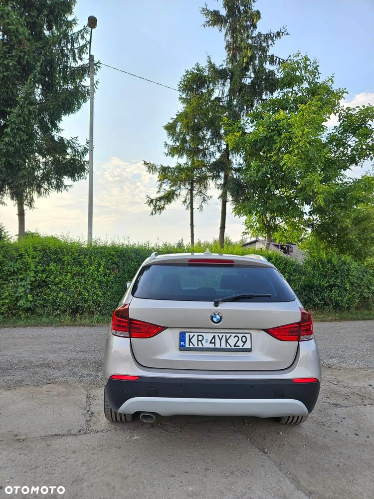 BMW X1 sDrive18d - 14