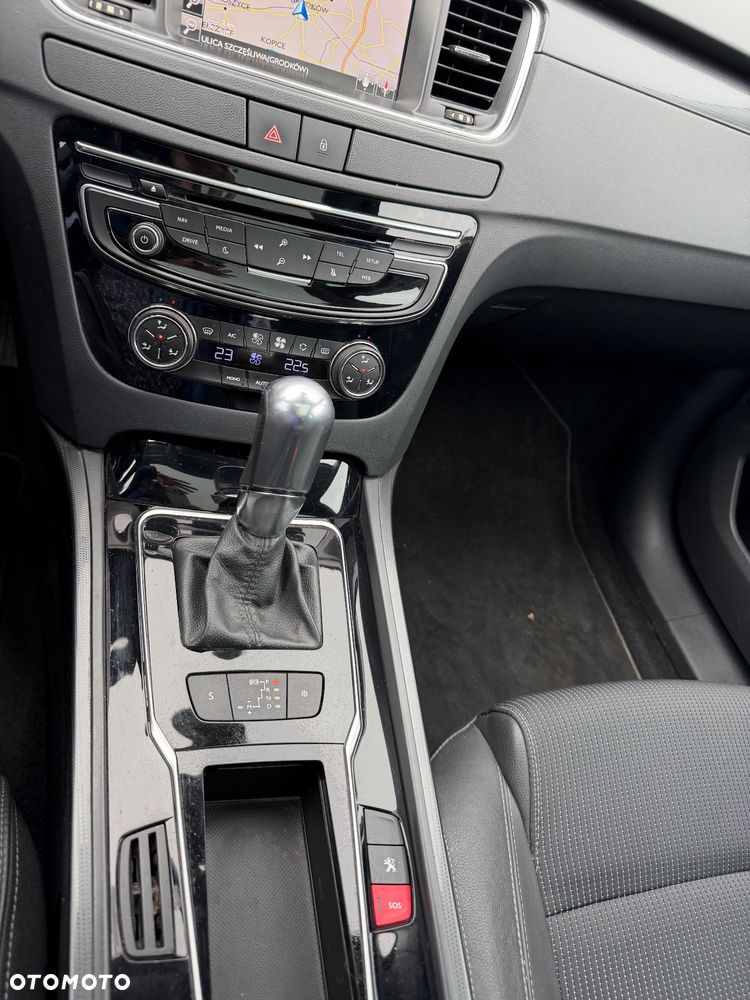 Peugeot 508 BlueHDi 180 EAT6 Stop&Start Allure - 21