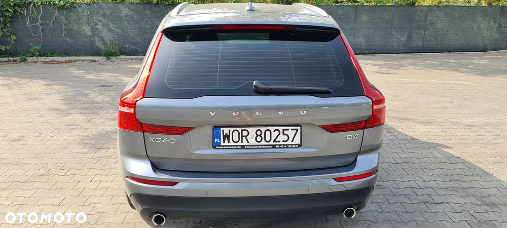 Volvo XC 60 D4 AWD Geartronic Momentum - 3