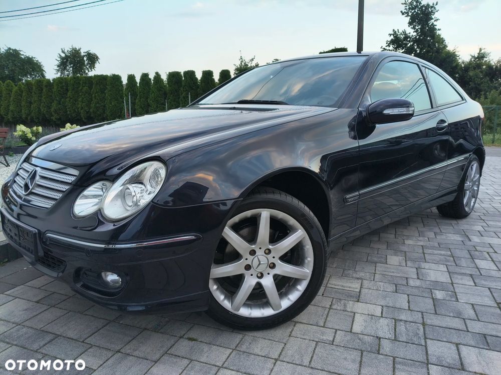 Mercedes-Benz Klasa C 180 Kompressor Sport Edition - 28