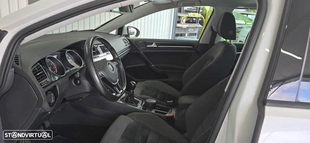 VW Golf - 22