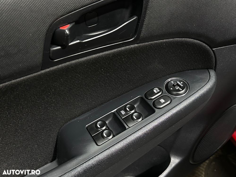 Hyundai i30 1.4 Edition Plus - 11