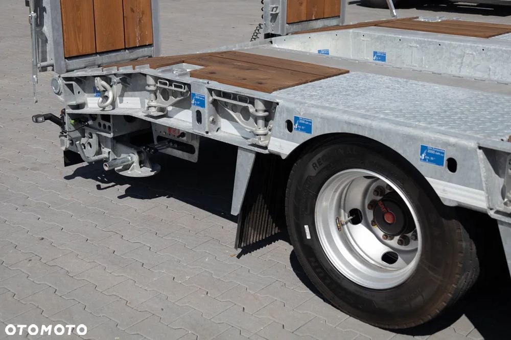 Humbaur HTS30K Naczepa niskopodwoziowa // 3. osiowa // ocynkowana rama // rampy hydrauliczne 1. i 2. częściowe - 11