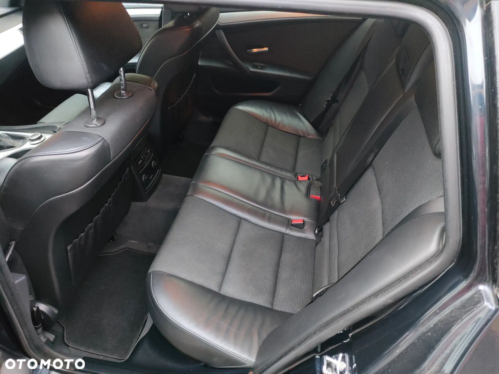 BMW Seria 5 530i xDrive Edition Exclusive - 11