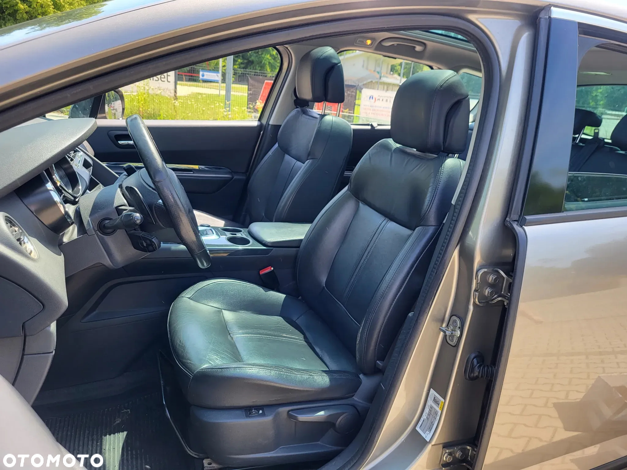 Peugeot 3008 HDi FAP 115 EGS6 Stop&Start Business-Line - 28
