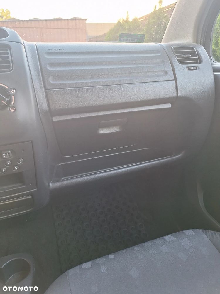 Opel Agila - 9