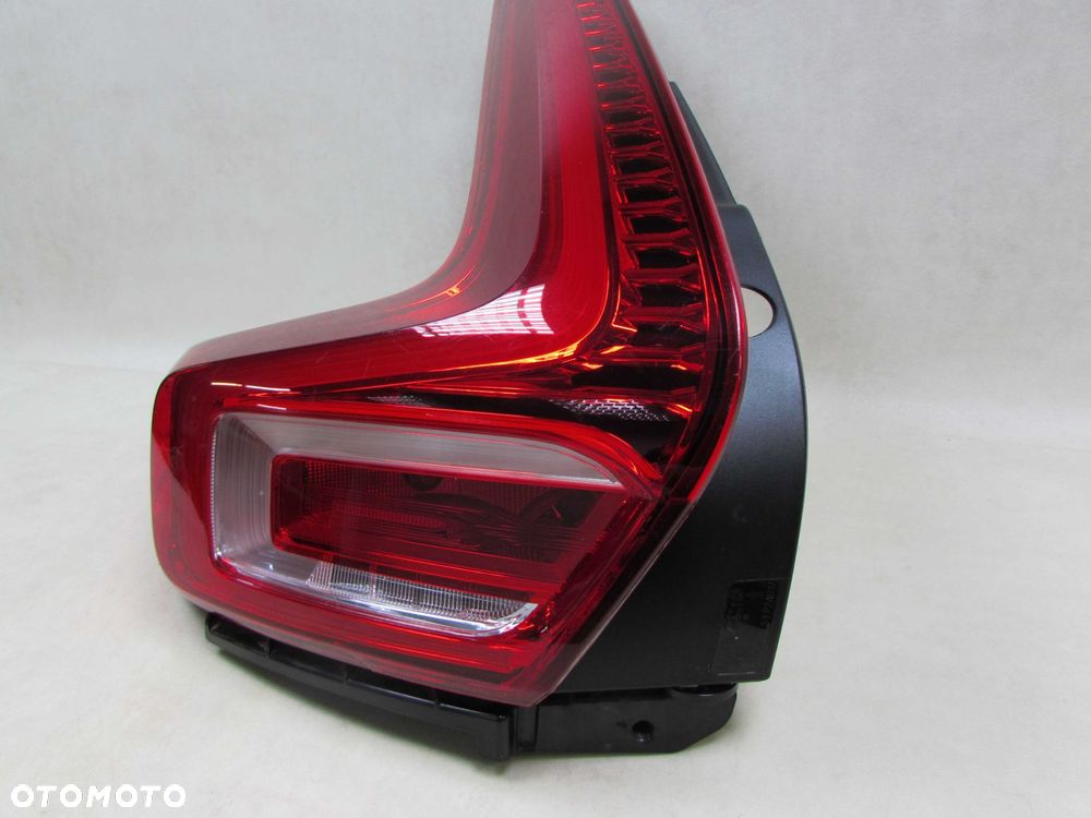 VOLVO XC40 II 18- LAMPA TYL LEWA LED 31446790 EUROPA - 8